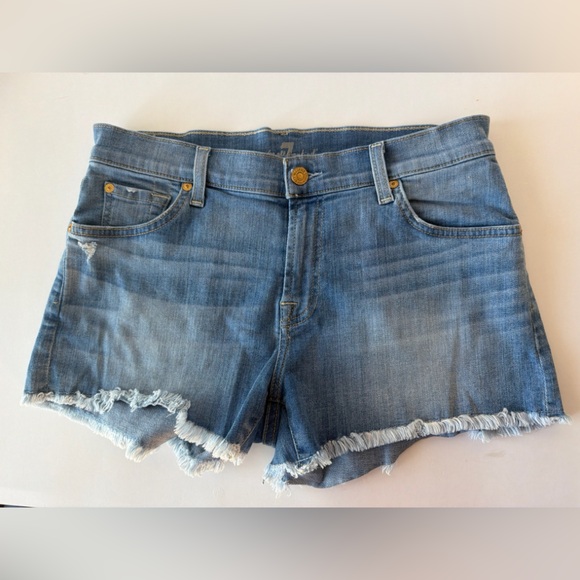 7 For All Mankind Light Blue Jean Shorts - Picture 2 of 9